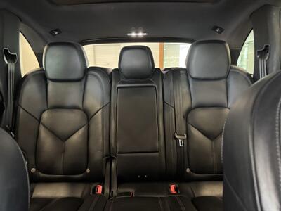2015 Porsche Cayenne S   - Photo 13 - Gladstone, OR 97027