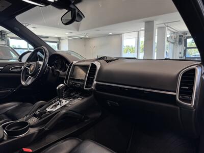 2015 Porsche Cayenne S   - Photo 10 - Gladstone, OR 97027