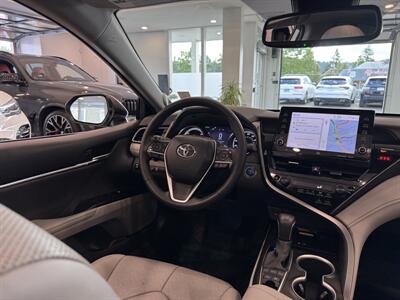 2022 Toyota Camry Hybrid XLE   - Photo 27 - Gladstone, OR 97027