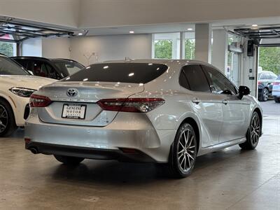 2022 Toyota Camry Hybrid XLE   - Photo 6 - Gladstone, OR 97027