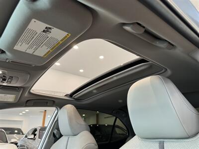 2022 Toyota Camry Hybrid XLE   - Photo 39 - Gladstone, OR 97027