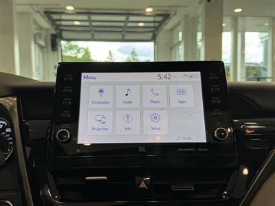 2022 Toyota Camry Hybrid XLE   - Photo 34 - Gladstone, OR 97027