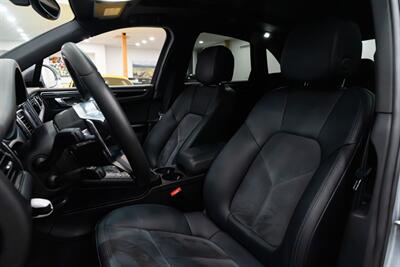 2017 Porsche Macan   - Photo 8 - Gladstone, OR 97027