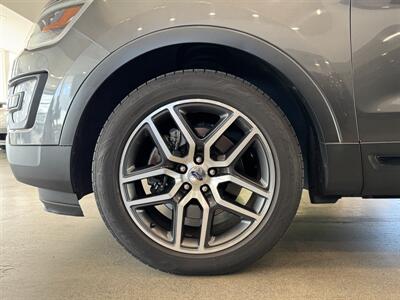2016 Ford Explorer Sport   - Photo 36 - Gladstone, OR 97027