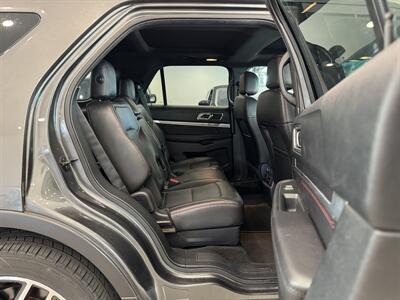 2016 Ford Explorer Sport   - Photo 10 - Gladstone, OR 97027
