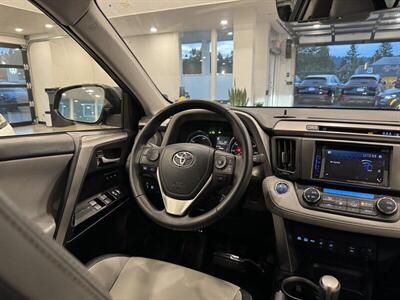 2017 Toyota RAV4 Hybrid Limited - Photo 27 - Gladstone, OR 97027