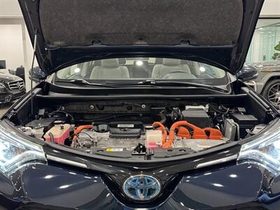 2017 Toyota RAV4 Hybrid Limited - Photo 43 - Gladstone, OR 97027