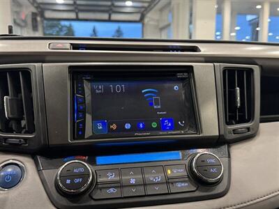 2017 Toyota RAV4 Hybrid Limited - Photo 33 - Gladstone, OR 97027