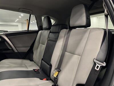2017 Toyota RAV4 Hybrid Limited - Photo 25 - Gladstone, OR 97027