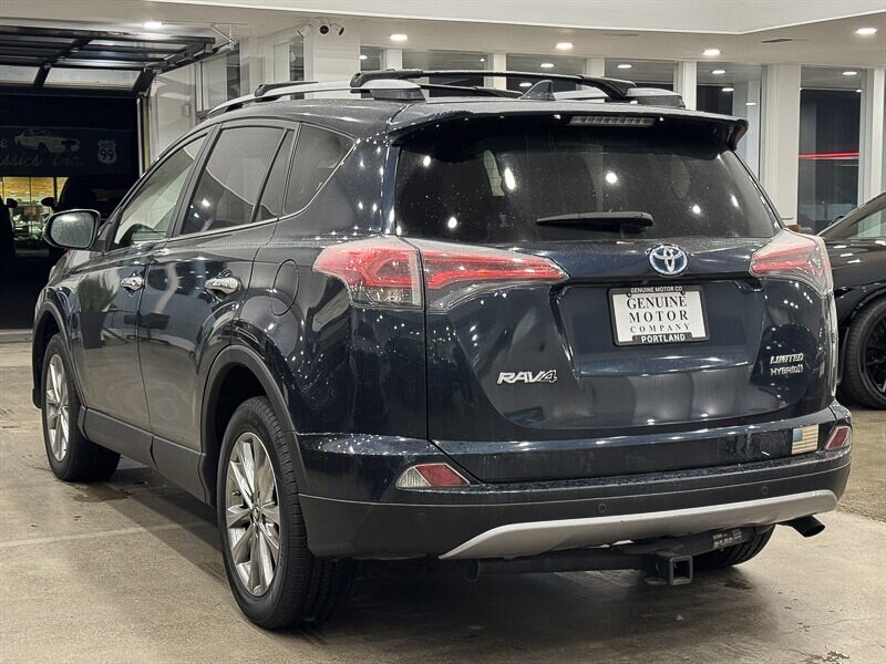 2017 Toyota RAV4 Hybrid Limited photo 2