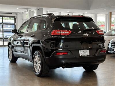 2016 Jeep Cherokee Sport   - Photo 4 - Gladstone, OR 97027
