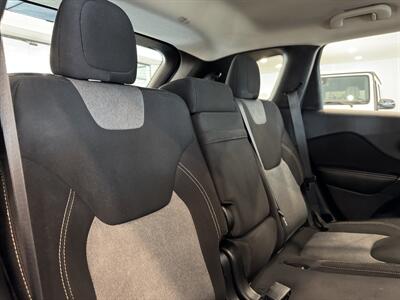 2016 Jeep Cherokee Sport   - Photo 26 - Gladstone, OR 97027