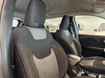2016 Jeep Cherokee Sport   - Photo 23 - Gladstone, OR 97027