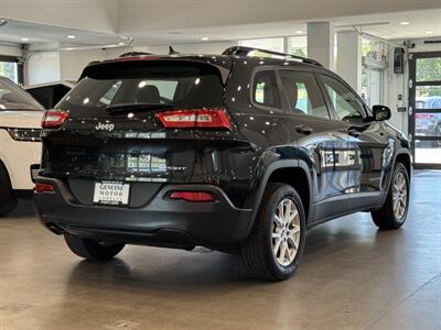 2016 Jeep Cherokee Sport   - Photo 6 - Gladstone, OR 97027