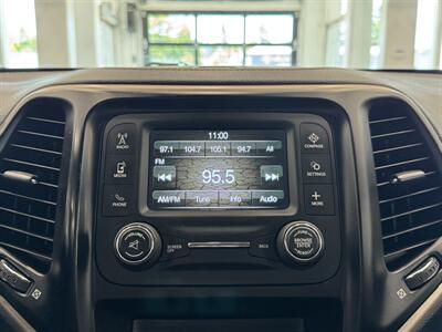 2016 Jeep Cherokee Sport   - Photo 32 - Gladstone, OR 97027