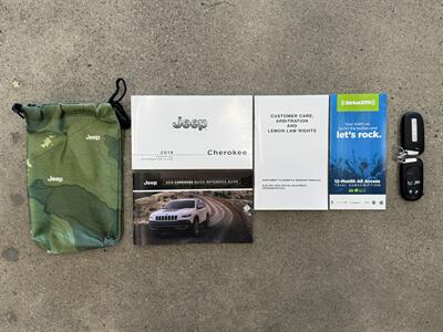 2019 Jeep Cherokee Limited   - Photo 35 - Gladstone, OR 97027