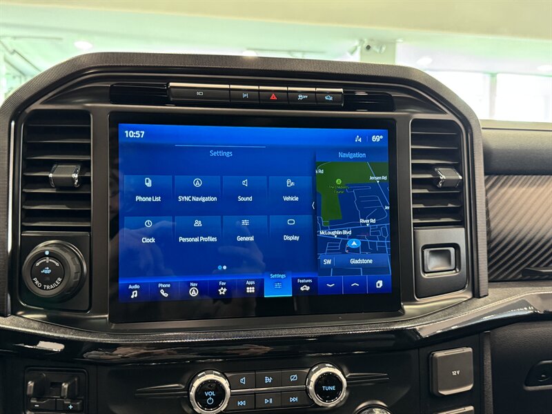 2023 Ford F-150 Raptor photo 31