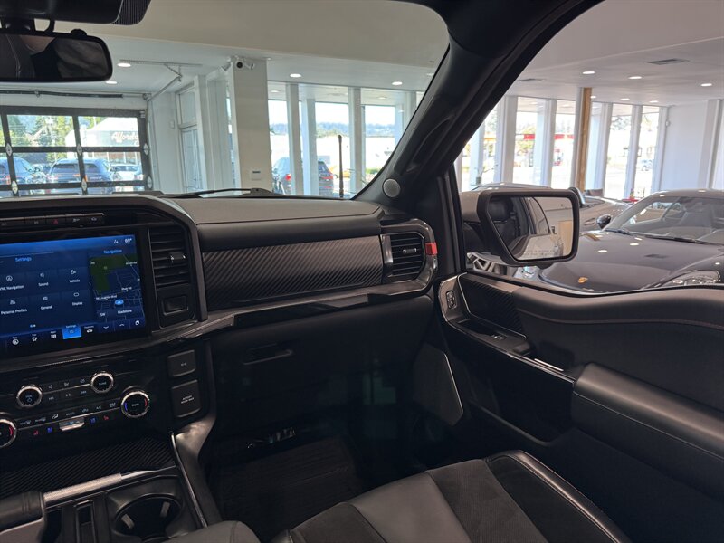 2023 Ford F-150 Raptor photo 26