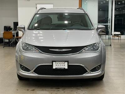 2017 Chrysler Pacifica Touring L - Photo 2 - Gladstone, OR 97027