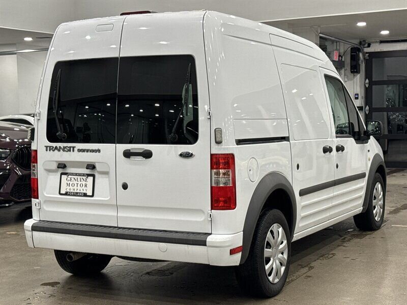2011 Ford Transit Connect XLT photo 4