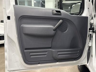 2011 Ford Transit Connect XLT - Photo 12 - Gladstone, OR 97027