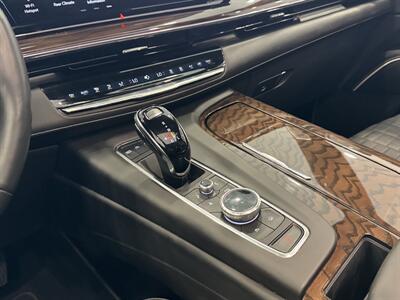 2023 Cadillac Escalade ESV Sport Platinum   - Photo 32 - Gladstone, OR 97027