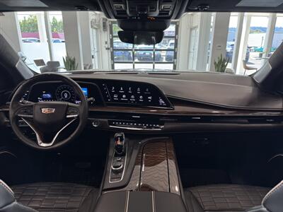 2023 Cadillac Escalade ESV Sport Platinum   - Photo 8 - Gladstone, OR 97027