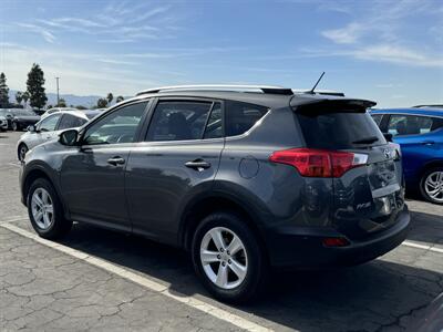 2014 Toyota RAV4 XLE   - Photo 2 - Gladstone, OR 97027