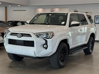 2022 Toyota 4Runner SR5   - Photo 1 - Gladstone, OR 97027
