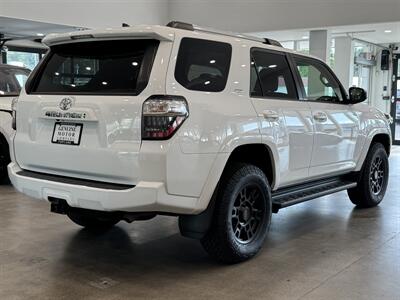 2022 Toyota 4Runner SR5   - Photo 6 - Gladstone, OR 97027