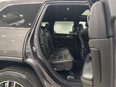 2017 Jeep Grand Cherokee Limited   - Photo 12 - Gladstone, OR 97027