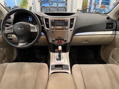 2013 Subaru Outback 2.5i Premium   - Photo 8 - Gladstone, OR 97027