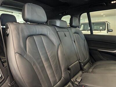 2022 BMW X7 M50i - Photo 26 - Gladstone, OR 97027
