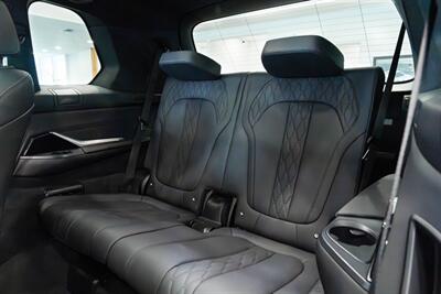 2022 BMW X7 M50i   - Photo 25 - Gladstone, OR 97027