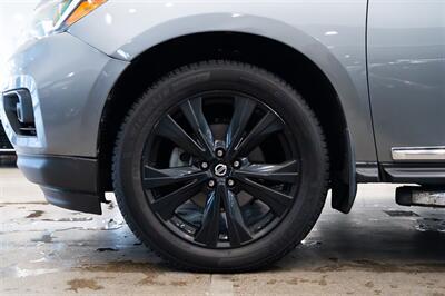 2017 Nissan Pathfinder Platinum   - Photo 7 - Gladstone, OR 97027