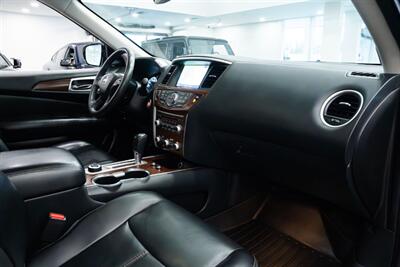 2017 Nissan Pathfinder Platinum   - Photo 27 - Gladstone, OR 97027