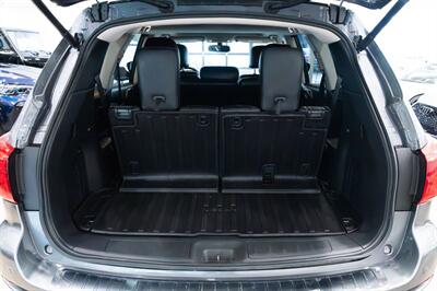 2017 Nissan Pathfinder Platinum   - Photo 8 - Gladstone, OR 97027