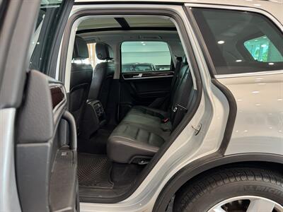2014 Volkswagen Touareg TDI Lux   - Photo 12 - Gladstone, OR 97027