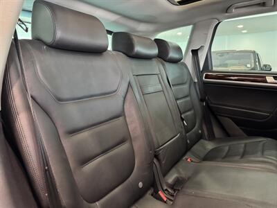 2014 Volkswagen Touareg TDI Lux   - Photo 18 - Gladstone, OR 97027