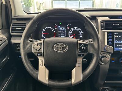 2021 Toyota 4Runner SR5 Premium   - Photo 21 - Gladstone, OR 97027