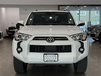 2021 Toyota 4Runner SR5 Premium   - Photo 2 - Gladstone, OR 97027