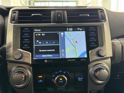 2021 Toyota 4Runner SR5 Premium   - Photo 26 - Gladstone, OR 97027