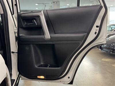 2021 Toyota 4Runner SR5 Premium - Photo 16 - Gladstone, OR 97027