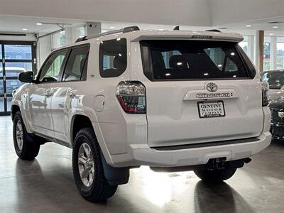 2021 Toyota 4Runner SR5 Premium   - Photo 4 - Gladstone, OR 97027