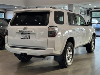 2021 Toyota 4Runner SR5 Premium   - Photo 6 - Gladstone, OR 97027