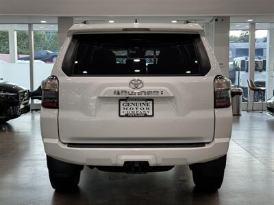 2021 Toyota 4Runner SR5 Premium   - Photo 5 - Gladstone, OR 97027