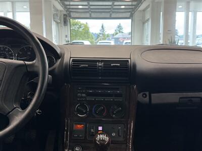 1999 BMW Z3 Coupe 2.8   - Photo 19 - Gladstone, OR 97027