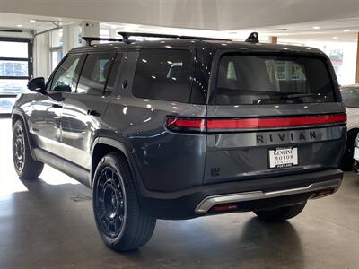 2025 Rivian R1S Adventure   - Photo 4 - Gladstone, OR 97027