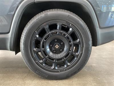 2025 Rivian R1S Adventure   - Photo 16 - Gladstone, OR 97027
