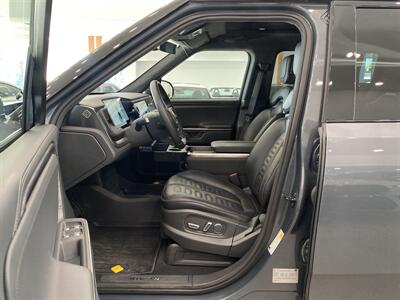 2025 Rivian R1S Adventure   - Photo 7 - Gladstone, OR 97027